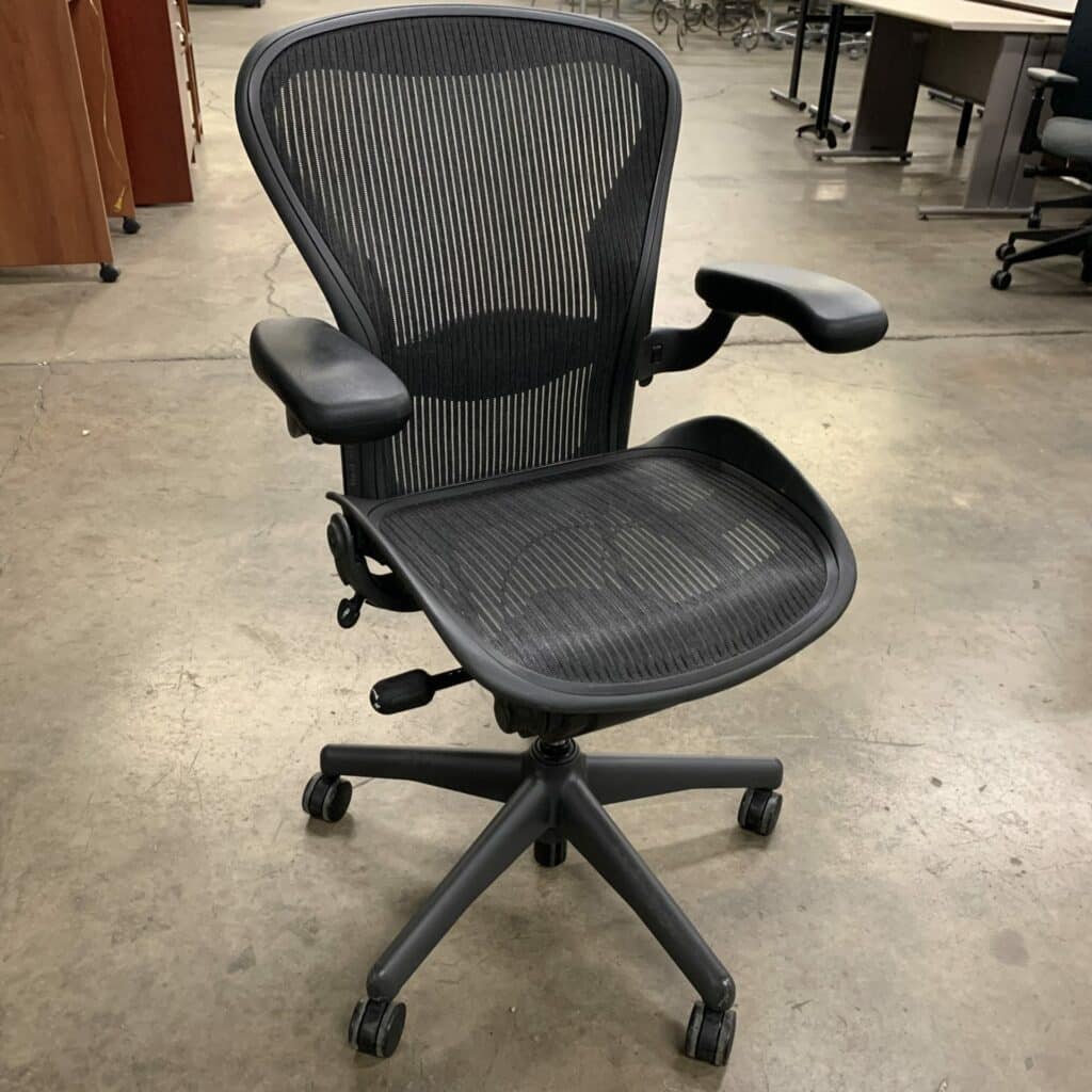 aeron herman miller chair in black color